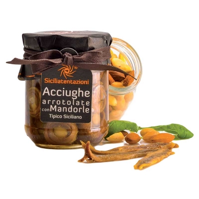 Acciughe arrotolate con mandorle